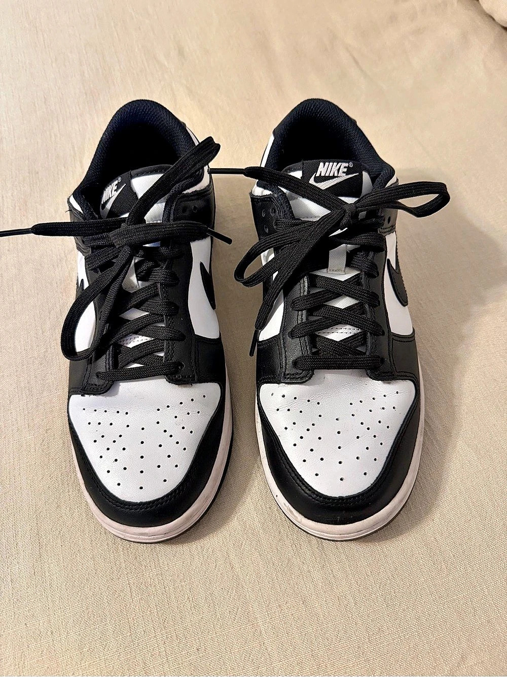 Nike Panda 🐼 Dunk Low Sneakers Black & White US 9